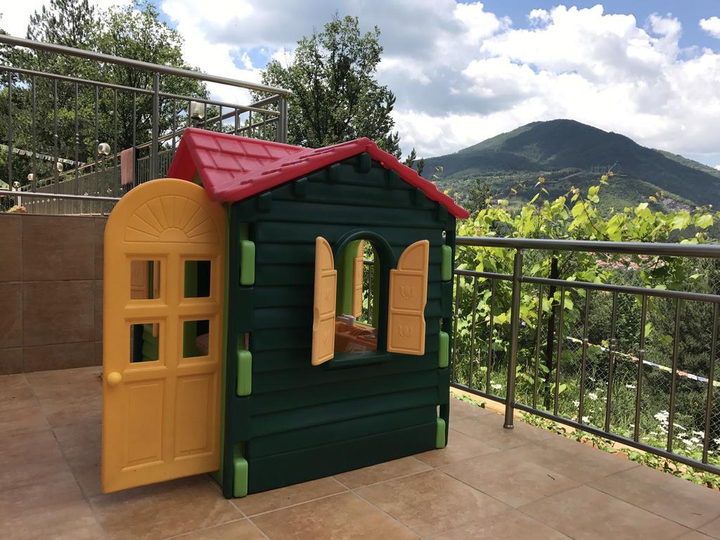 Iskrets Mala Planina Guest House المظهر الخارجي الصورة